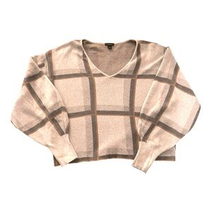 Ann Taylor factory crop sweater! Beautiful 😍